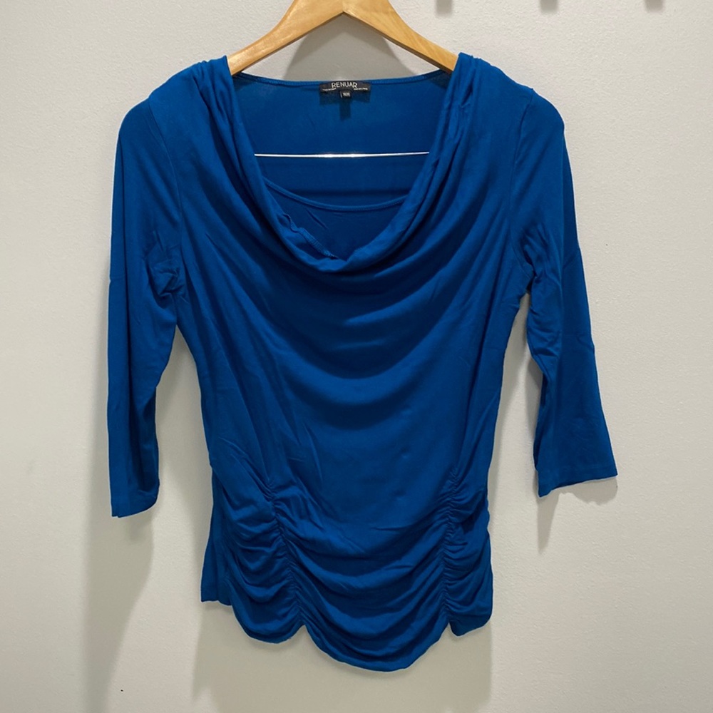 Blue knit top flattering style size medium